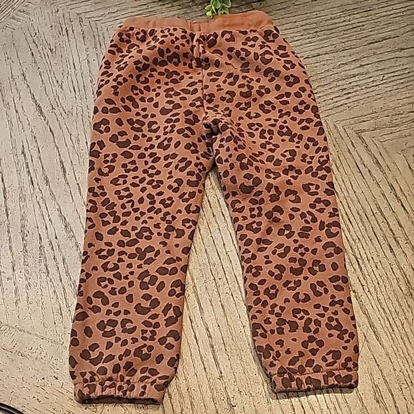Leopard sweatpant joggers size 4 - Picture 9 of 12